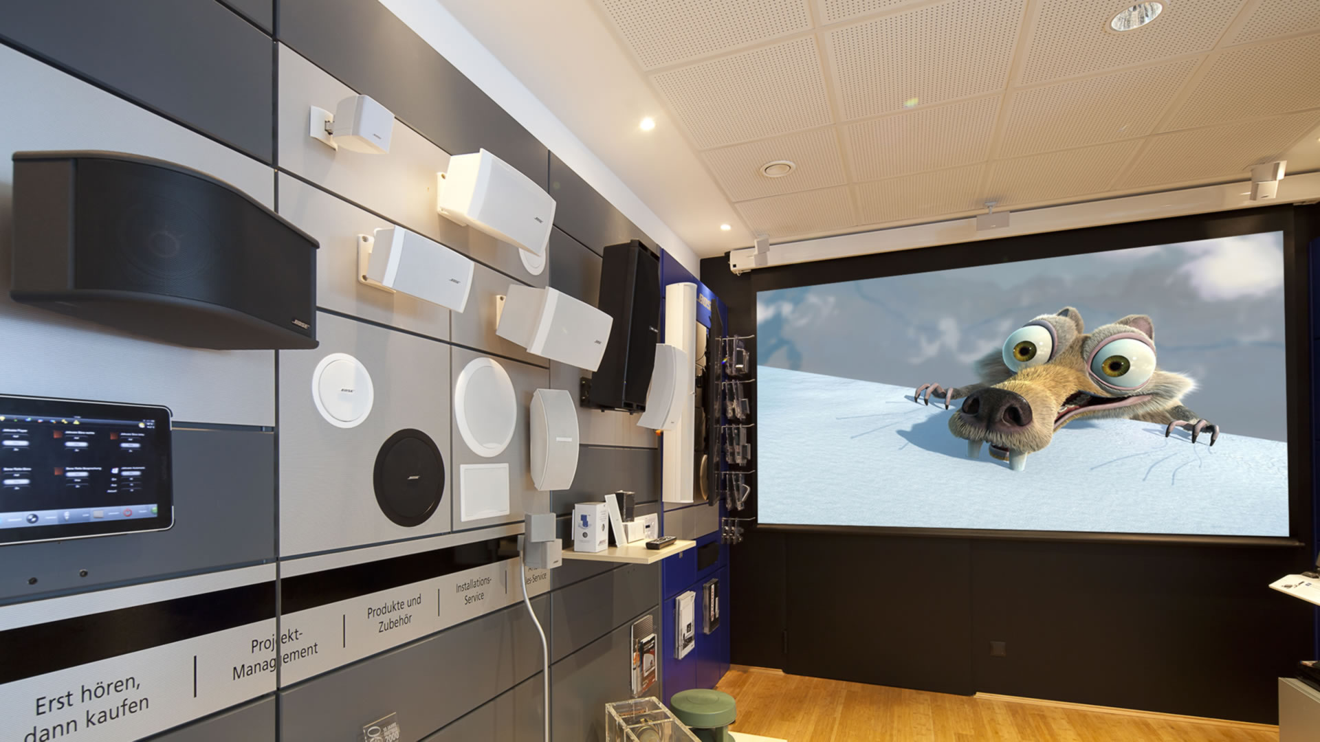 Heimkino Installation mit Dolby Atmos Canton Speaker